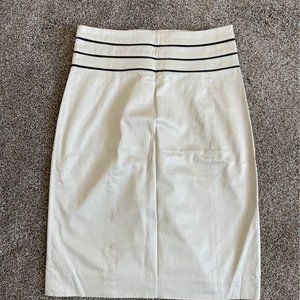 H&M Beige Pencil Skirt